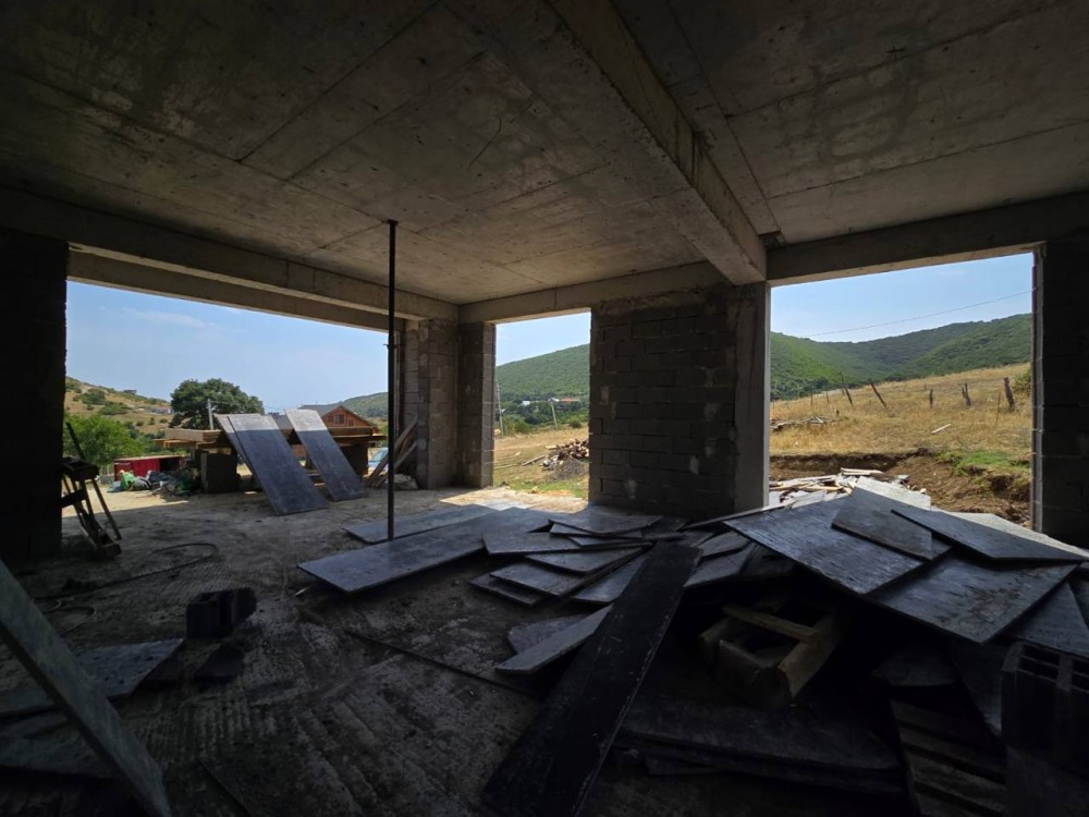 იყიდება 7 ოთახიანი აგარაკი მცხეთაში